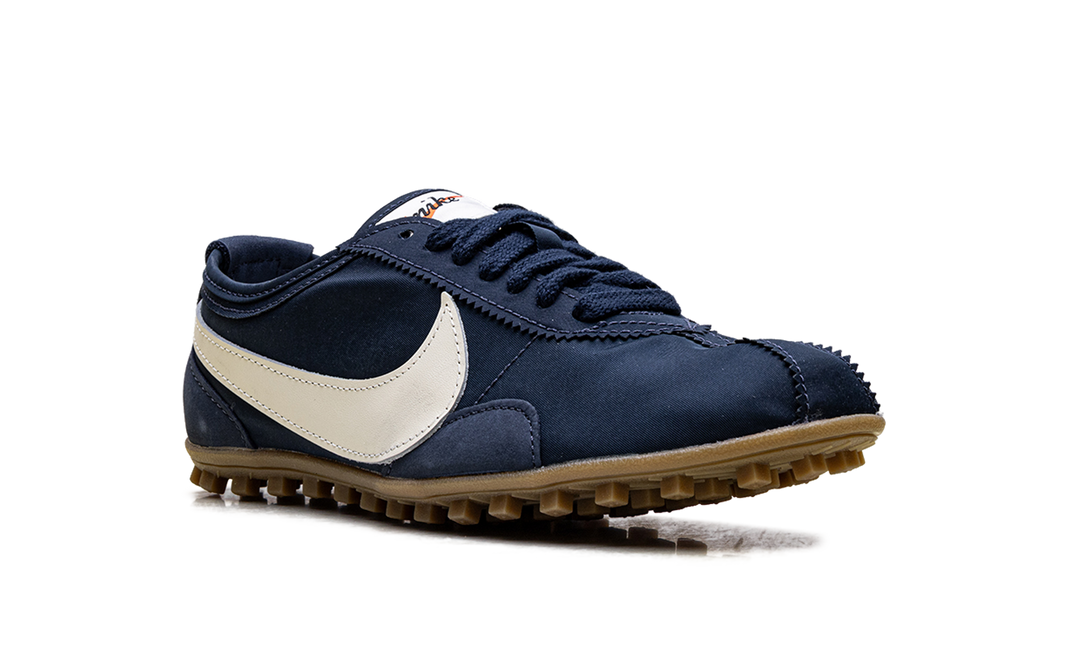 NIKE MOON SHOE MIDNIGHT NAVY GUM WOMENS
