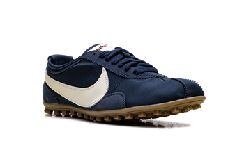 NIKE MOON SHOE MIDNIGHT NAVY GUM WOMENS — Stock