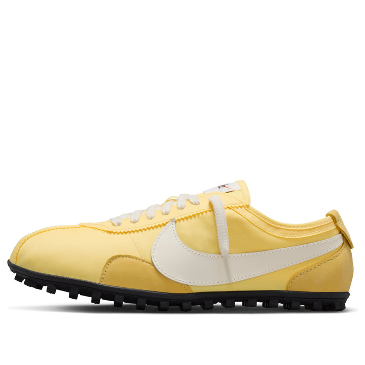 NIKE MOON SHOE SOFT YELLOW (WOMEN&