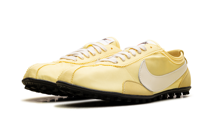 NIKE MOON SHOE SOFT YELLOW (WOMEN&