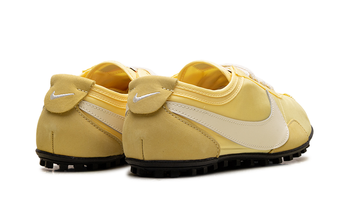 NIKE MOON SHOE SOFT YELLOW (WOMEN&