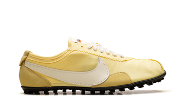 NIKE MOON SHOE SOFT YELLOW (WOMEN'S) — Stock