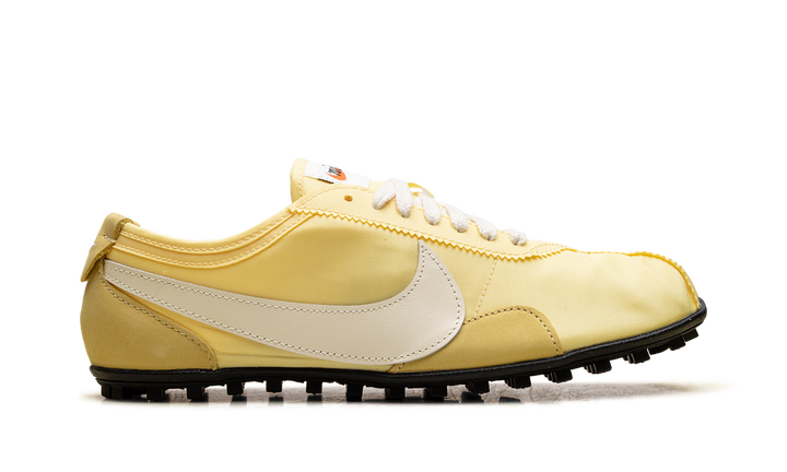 NIKE MOON SHOE SOFT YELLOW (WOMEN&