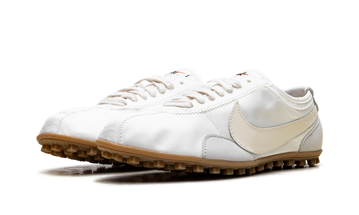 NIKE MOON SHOE WHITE SOFT PEARL GUM (WOMEN&