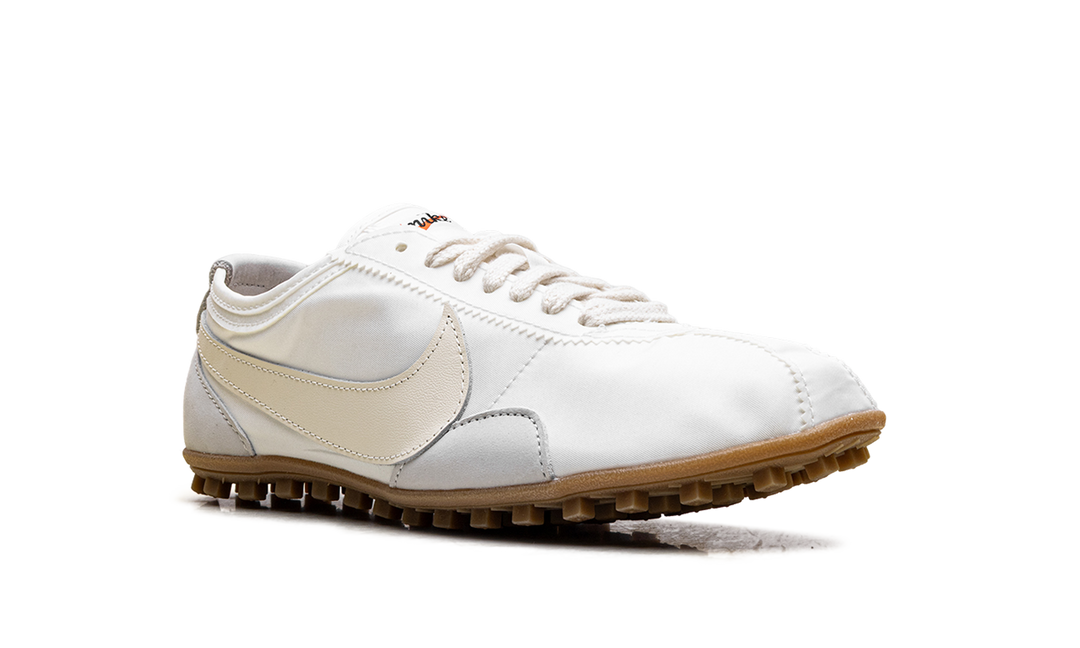 NIKE MOON SHOE WHITE SOFT PEARL GUM (WOMEN&