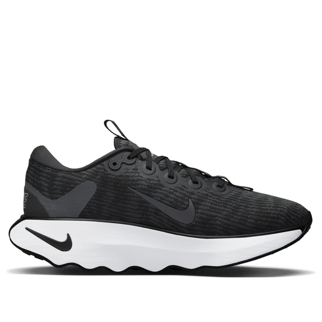 NIKE MOTIVA BLACK WHITE