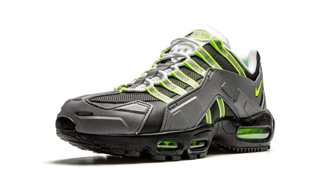 NIKE NDSTRKT AIR MAX 95 NEON
