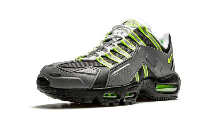 NIKE NDSTRKT AIR MAX 95 NEON