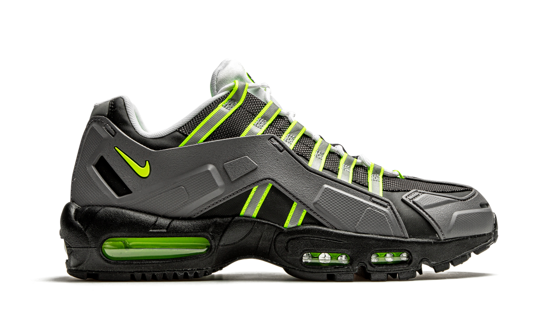 NIKE NDSTRKT AIR MAX 95 NEON