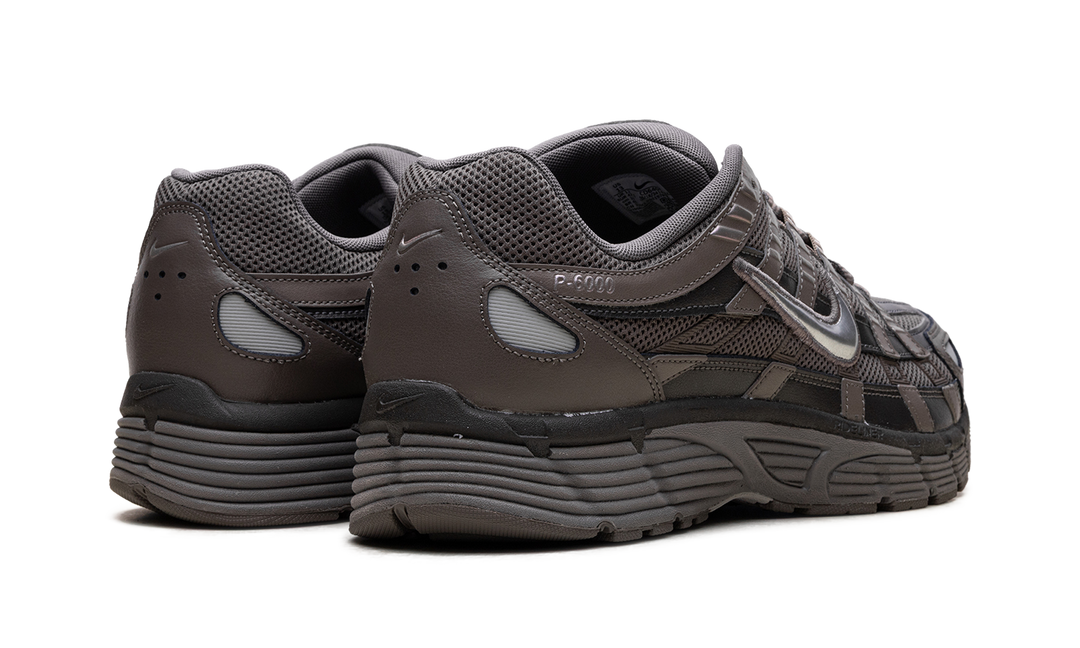 NIKE P-6000 &
