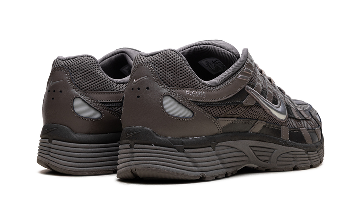 NIKE P-6000 &