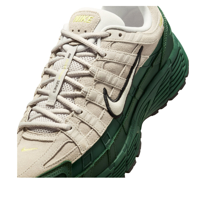 NIKE P-6000 PREMIUM &