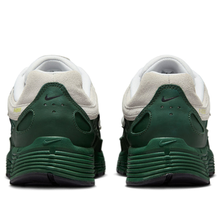 NIKE P-6000 PREMIUM &