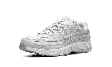 NIKE P-6000 SE WMNS 'SUMMIT WHITE VAST GREY' — Stock