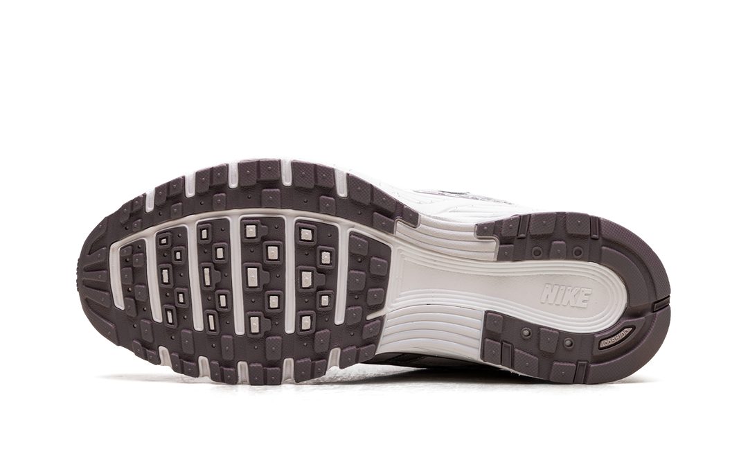 NIKE P-6000 WMNS &