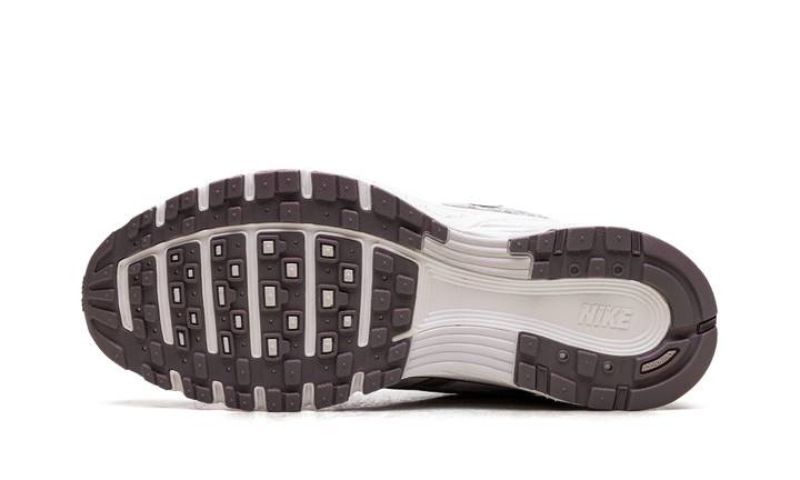NIKE P-6000 WMNS &