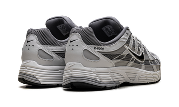 NIKE P-6000 ATMOSPHERE GREY PENCIL POINT — Stock