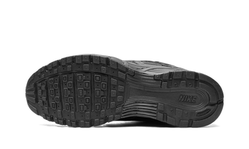 NIKE P-6000 BLACK — Stock