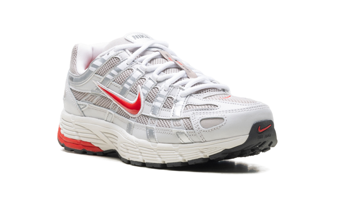 NIKE P-6000 COLLEGE GREY FIRE RED