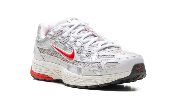 NIKE P-6000 COLLEGE GREY FIRE RED