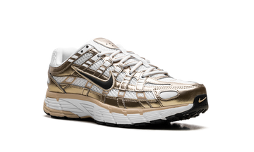 NIKE P-6000 GOLD (WOMEN'S) — Stock