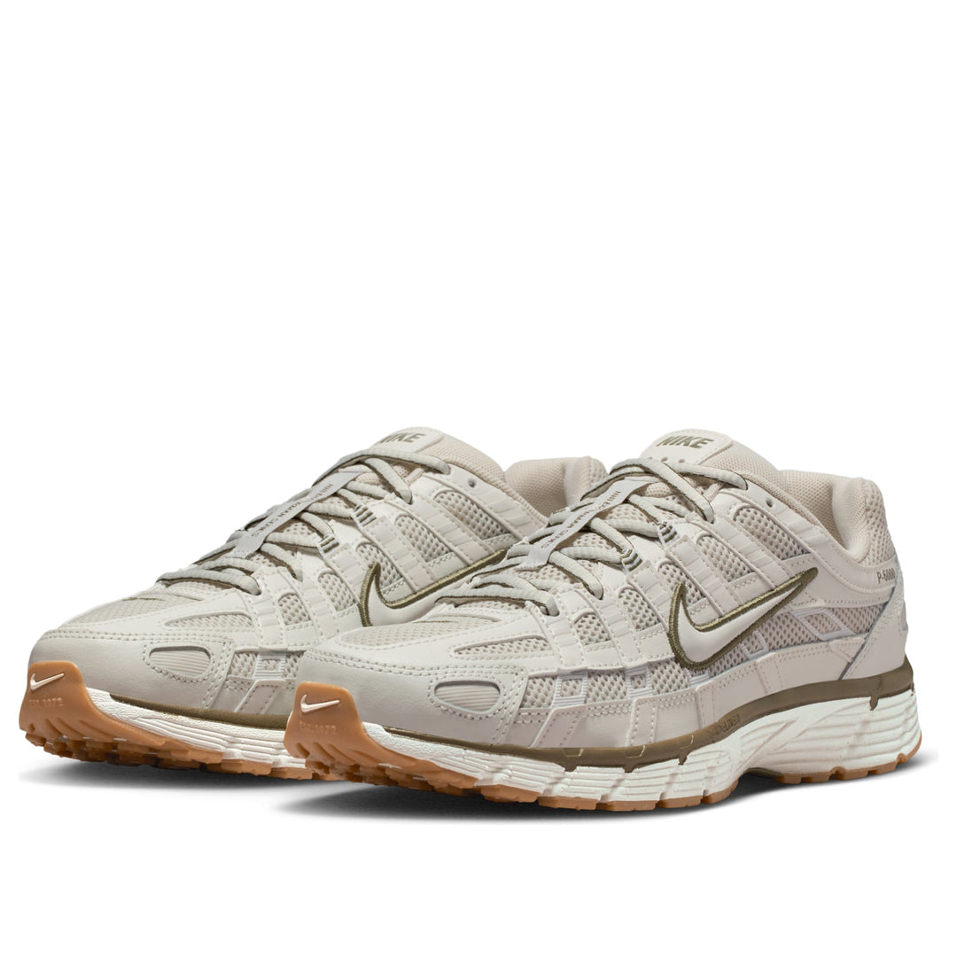 NIKE P-6000 LIGHT BONE MEDIUM OLIVE GUM (W)