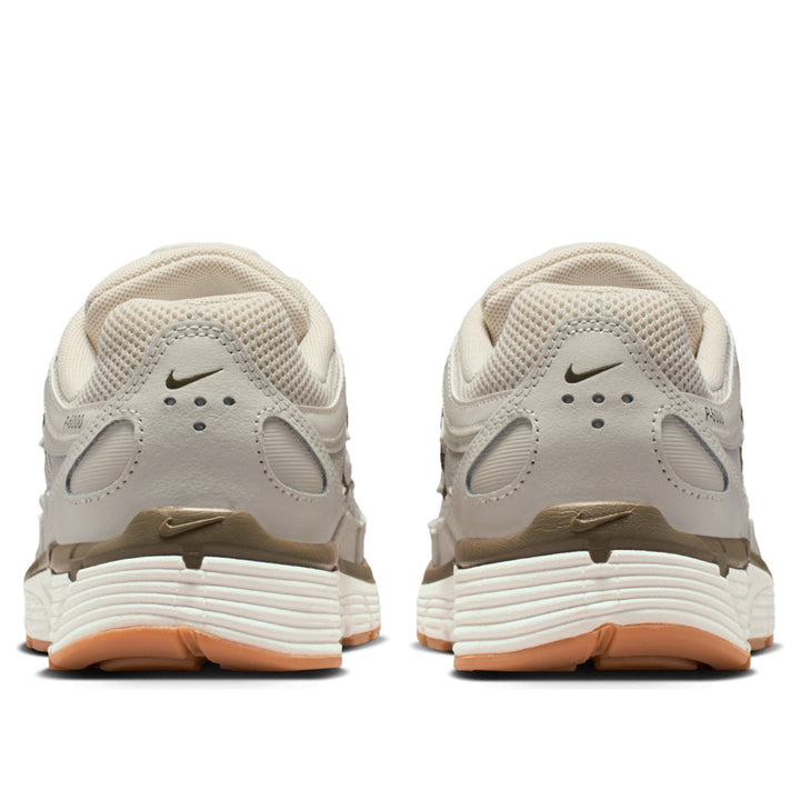 NIKE P-6000 LIGHT BONE MEDIUM OLIVE GUM (W)