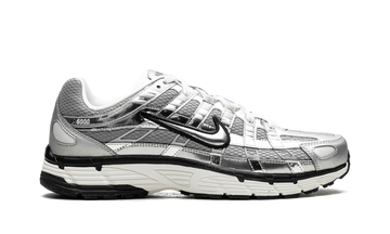 NIKE P-6000 METALLIC SILVER — Stock