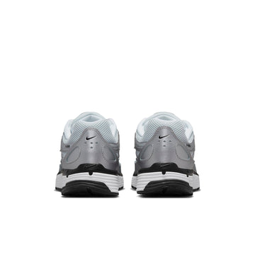 NIKE P-6000 METALLIC SILVER PURE PLATINUM (WOMEN'S) — Stock