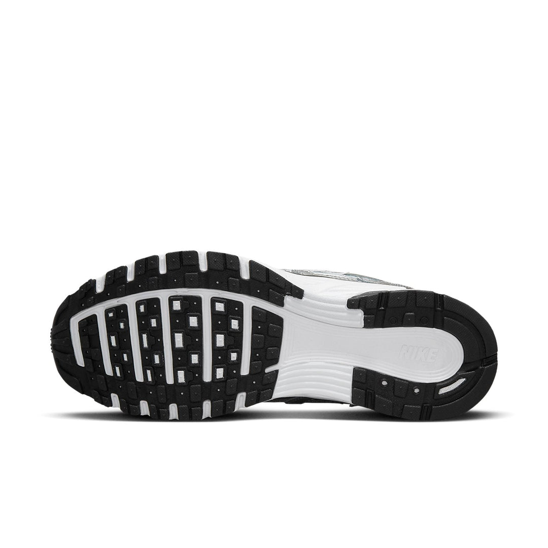 NIKE P-6000 METALLIC SILVER PURE PLATINUM (WOMEN&