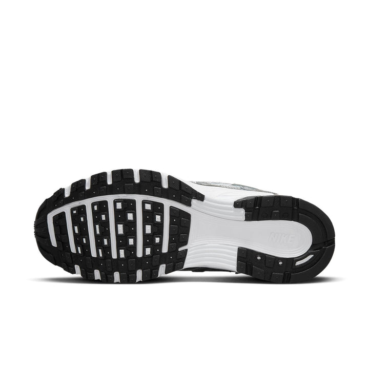 NIKE P-6000 METALLIC SILVER PURE PLATINUM (WOMEN&