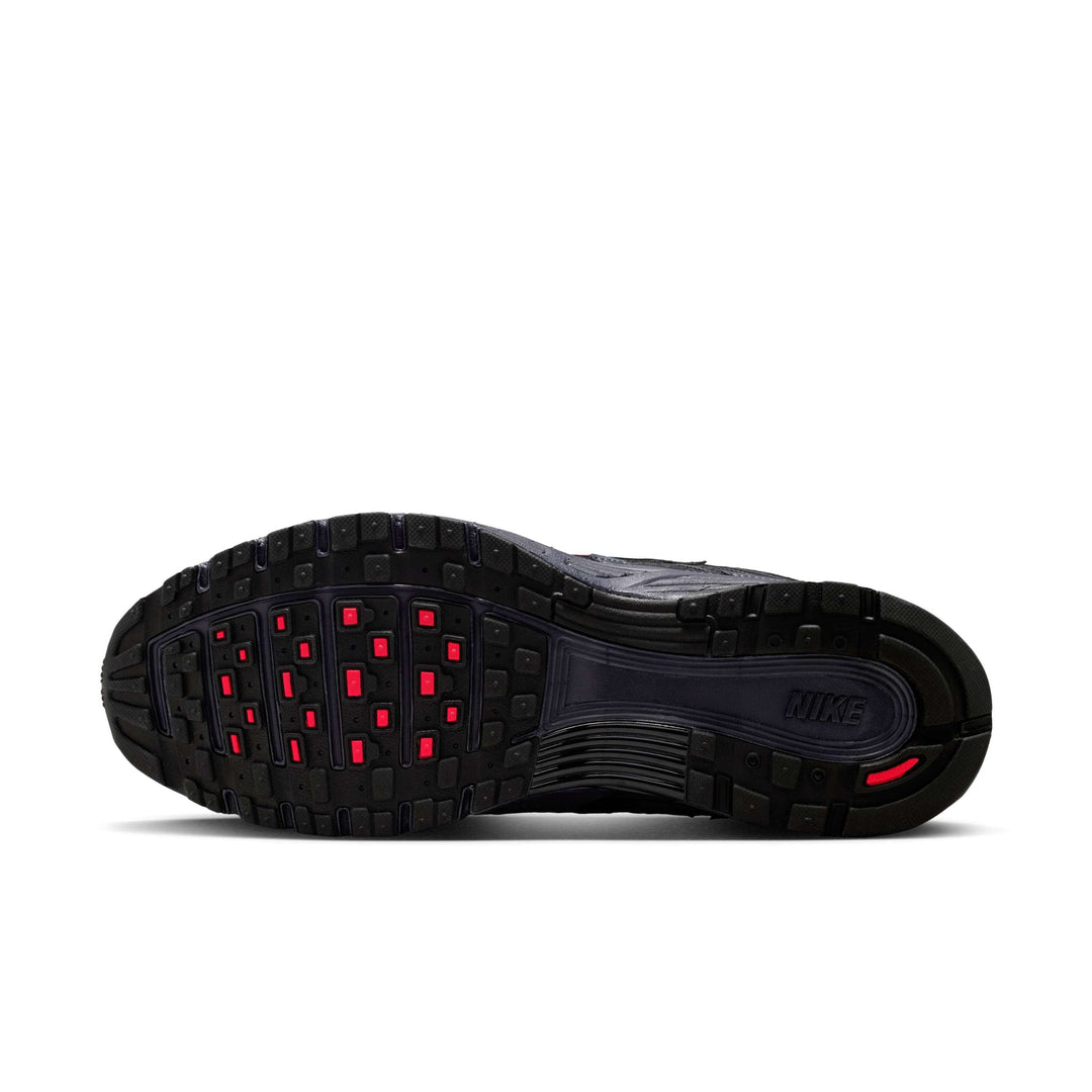 NIKE P-6000 OFF-NOIR CRIMSON