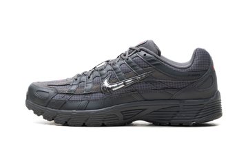 NIKE P-6000 PREMIUM IRON GREY METALLIC SILVER — Stock