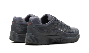 NIKE P-6000 PREMIUM IRON GREY METALLIC SILVER — Stock