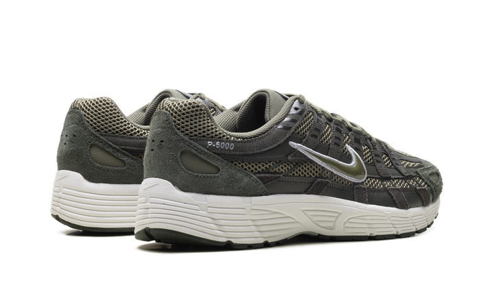 NIKE P-6000 SE SEQUOIA MEDIUM OLIVE — Stock 