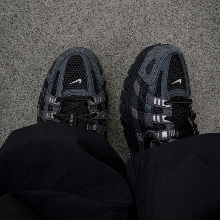 NIKE P-6000 SUEDE ‘ANTHRACITE METALLIC SILVER’