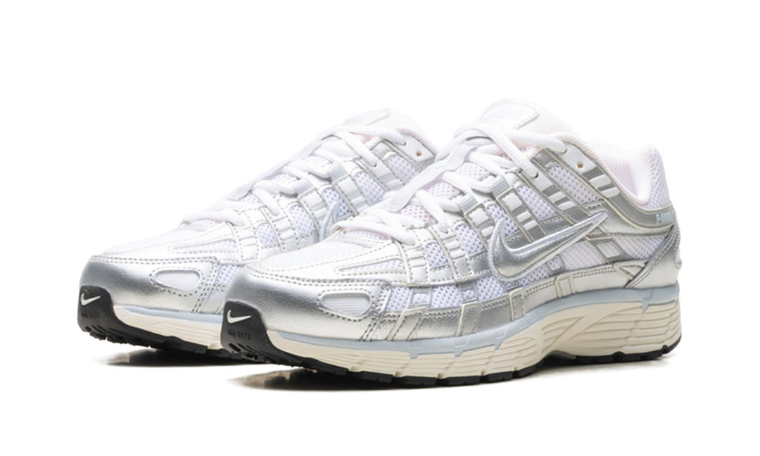 NIKE P-6000 WHITE BLUE TINT SAIL METALLIC SILVER (WOMEN'S) — Stock