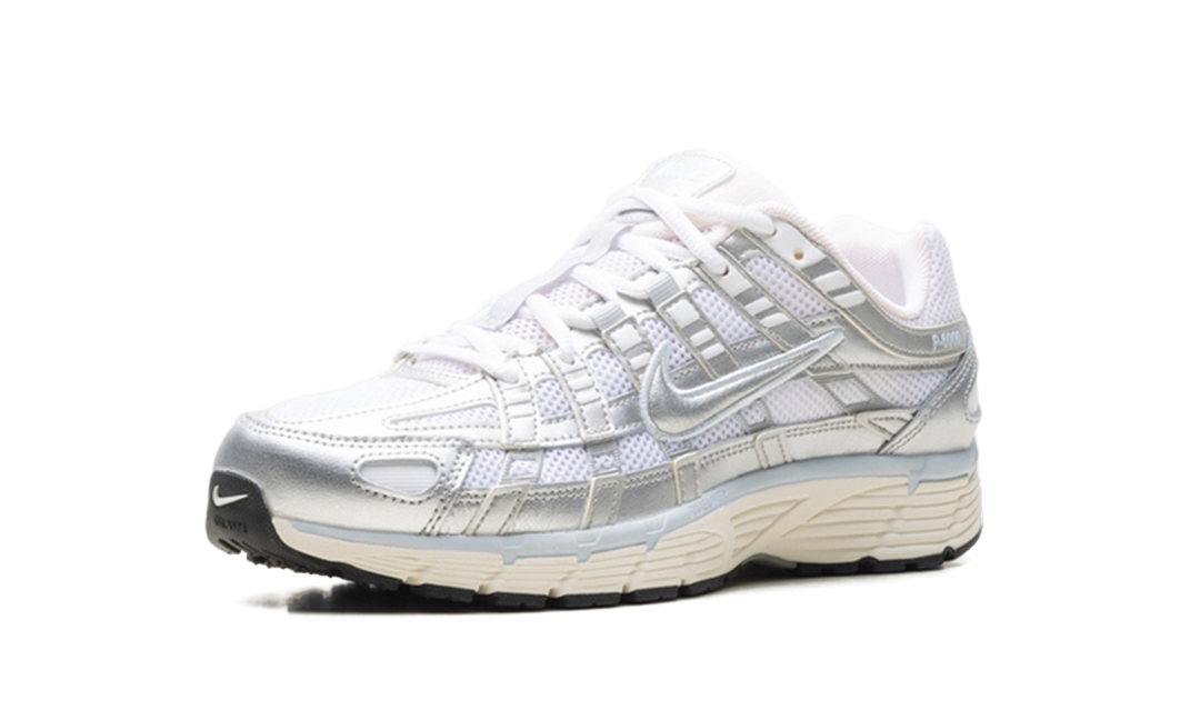 NIKE P-6000 WHITE BLUE TINT SAIL METALLIC SILVER (WOMEN'S) — Stock