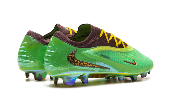 NIKE PHANTOM 6 LOW ELITE FG SE TRAVIS SCOTT