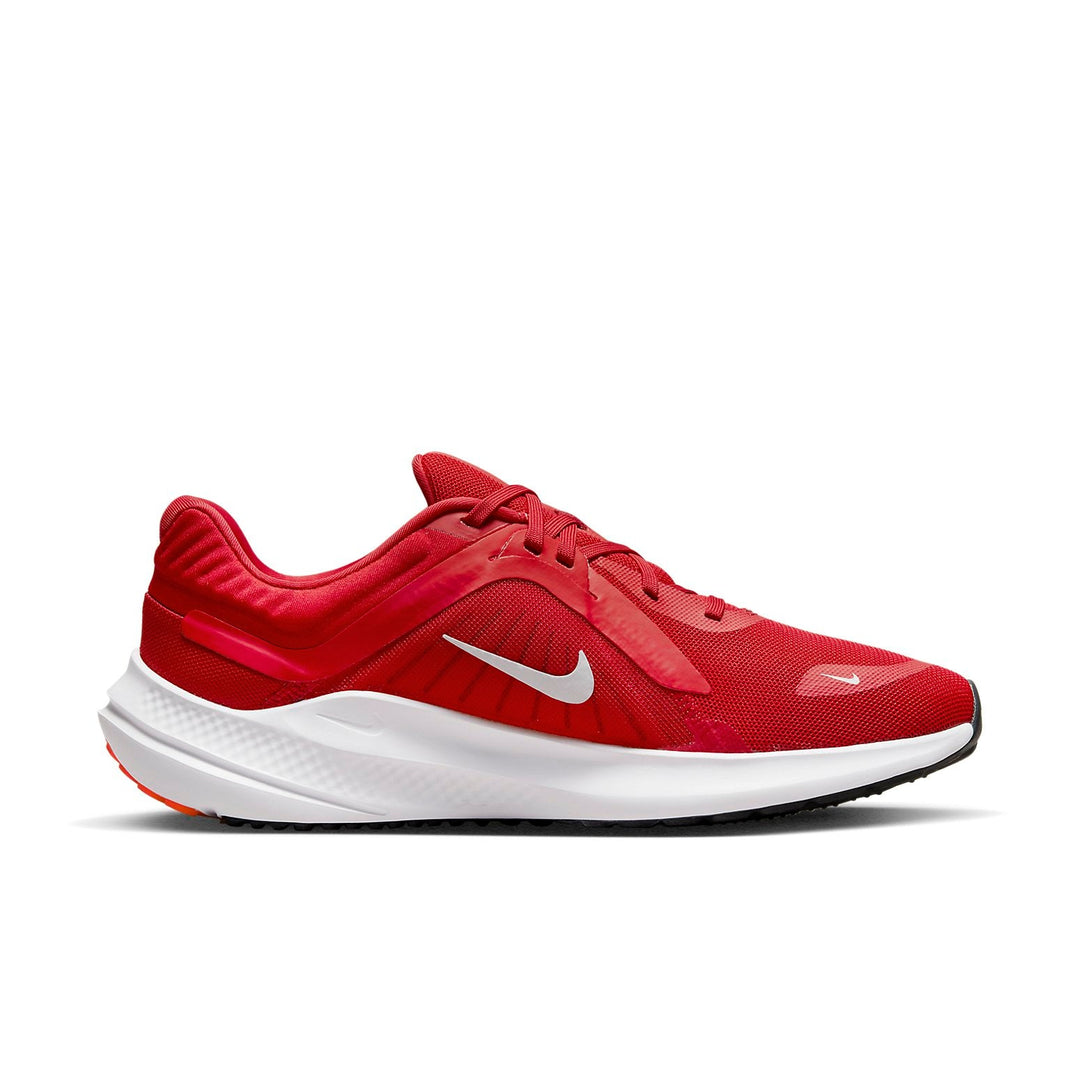 NIKE QUEST 5 &