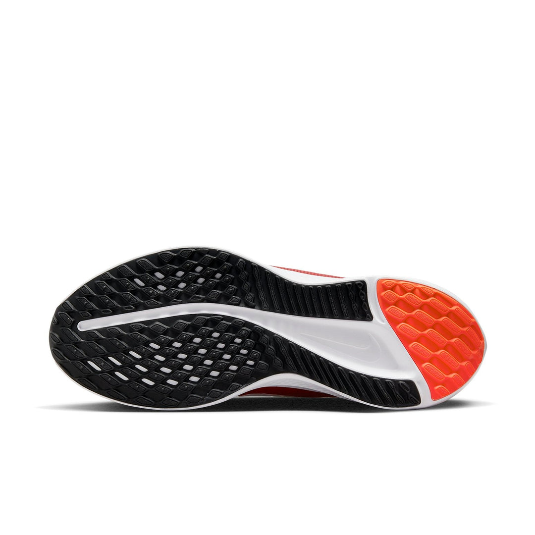 NIKE QUEST 5 &