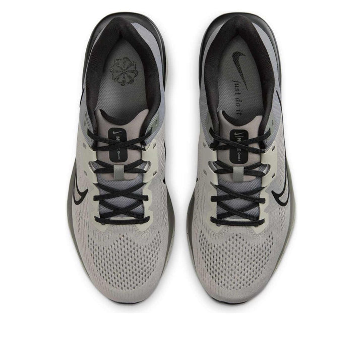 NIKE QUEST 6 LIGHT IRON ORE FLAT PEWTER BLACK