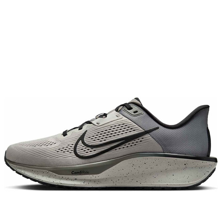NIKE QUEST 6 LIGHT IRON ORE FLAT PEWTER BLACK