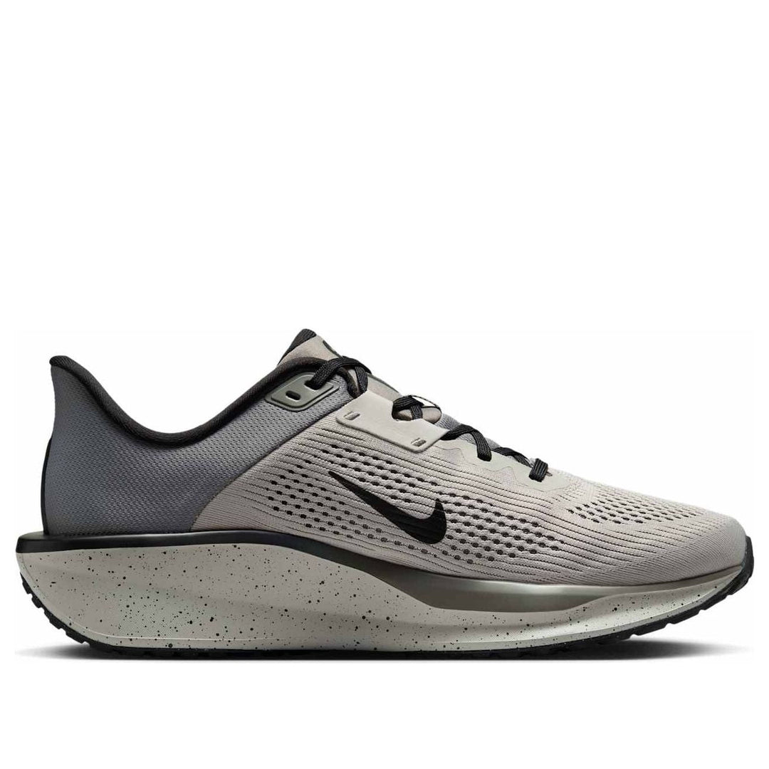 NIKE QUEST 6 LIGHT IRON ORE FLAT PEWTER BLACK