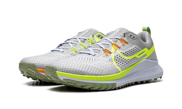 NIKE REACT PEGASUS TRAIL 4 COBBLESTONE VOLT — Stock