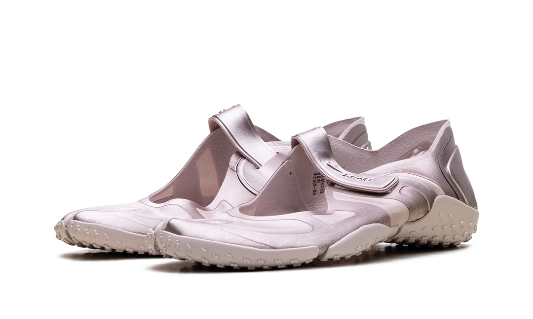 NIKE RIFT SATIN SKIMS SILT RED WOMENS — Stock 