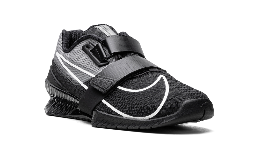 NIKE ROMALEOS 4 BLACK WHITE