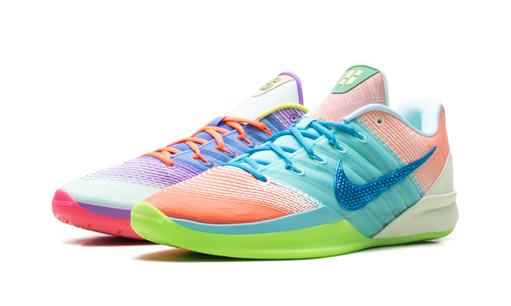 NIKE SABRINA 3 WHAT THE (WOMEN&