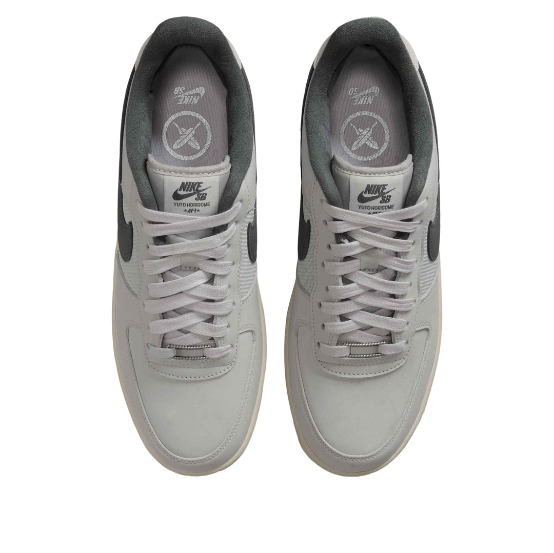 NIKE SB AIR FORCE 1 LOW YUTO HORIGOME WHITE IRON GREY