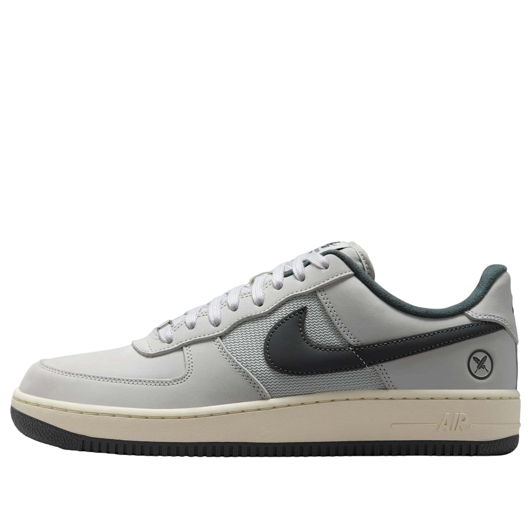 NIKE SB AIR FORCE 1 LOW YUTO HORIGOME WHITE IRON GREY